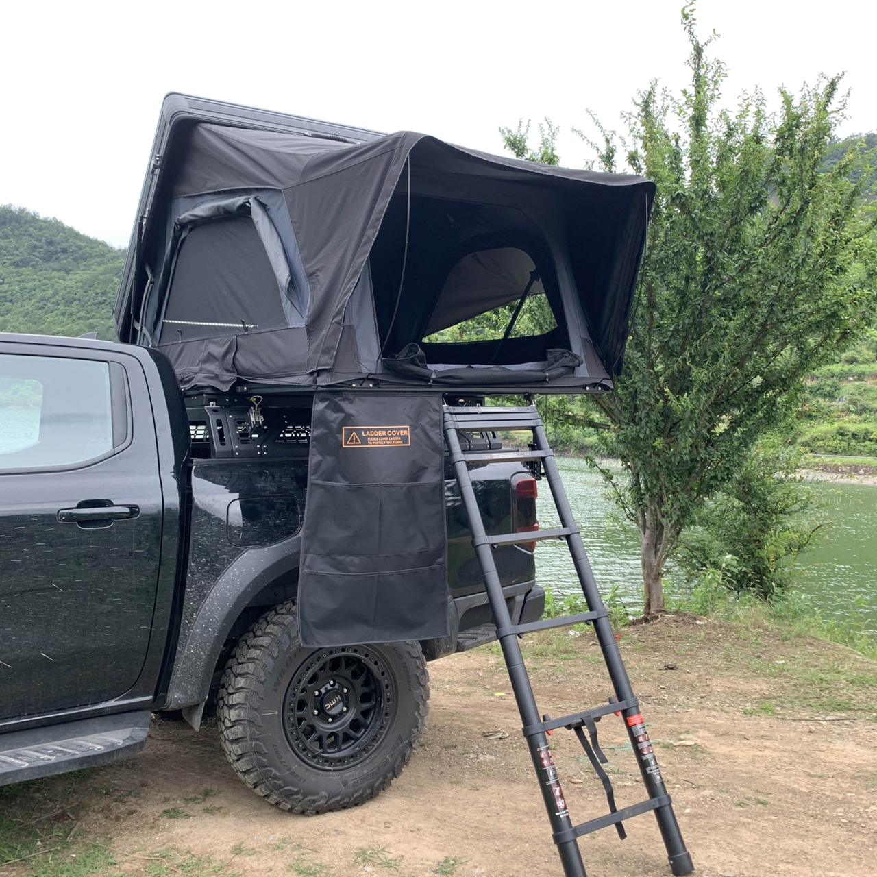 roof tent RCT0101L (1)